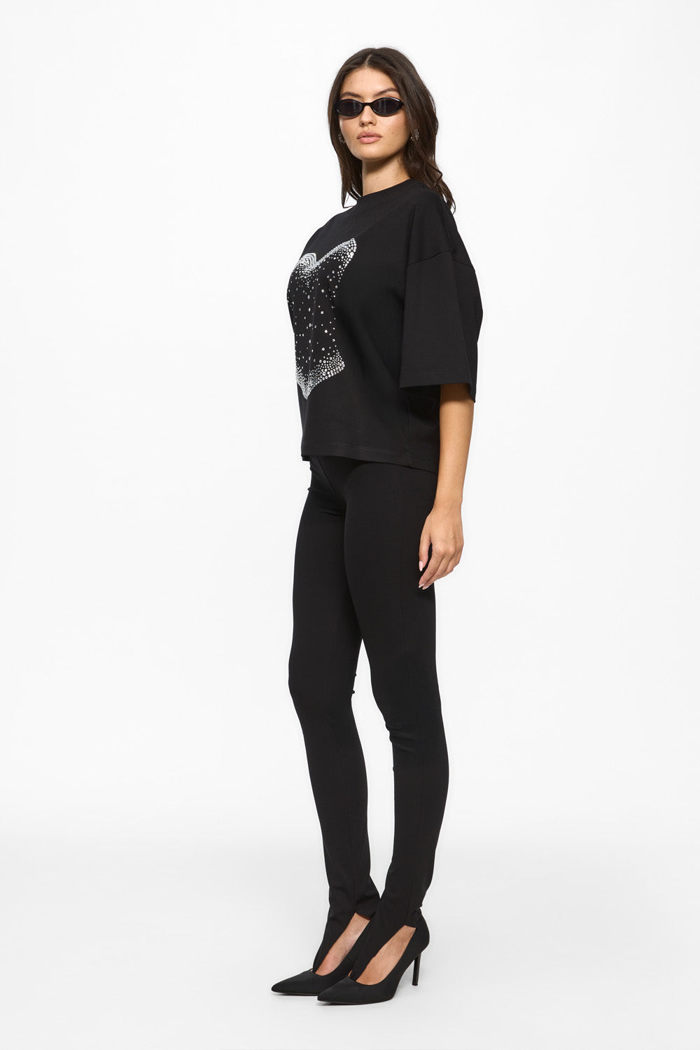 Black Pearl with with Applied Rhinestone Details T-shirt