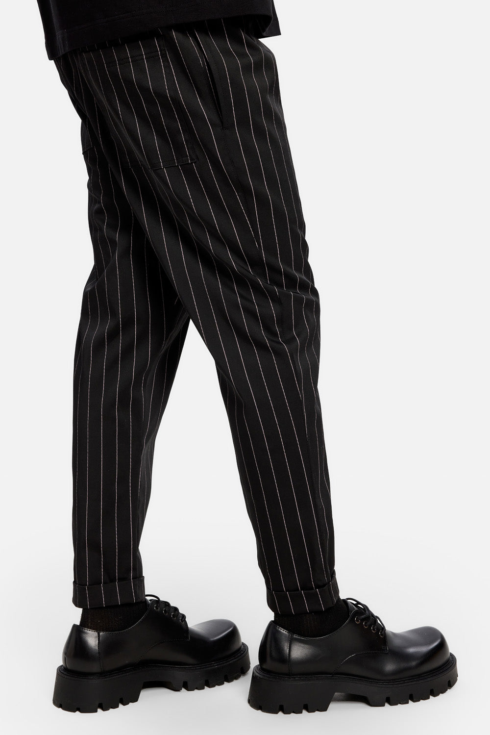 Pantaloni din pânză cu dungi Thom | Bărbați | Negru | Stil Modern & Elegant | Confort & Funcționalitate | Atelier Hamza