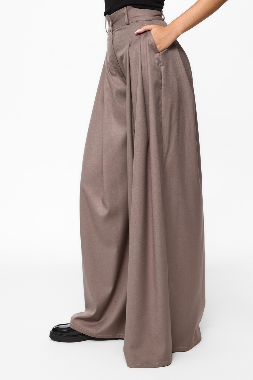 Kimi Beige Cloth Pants