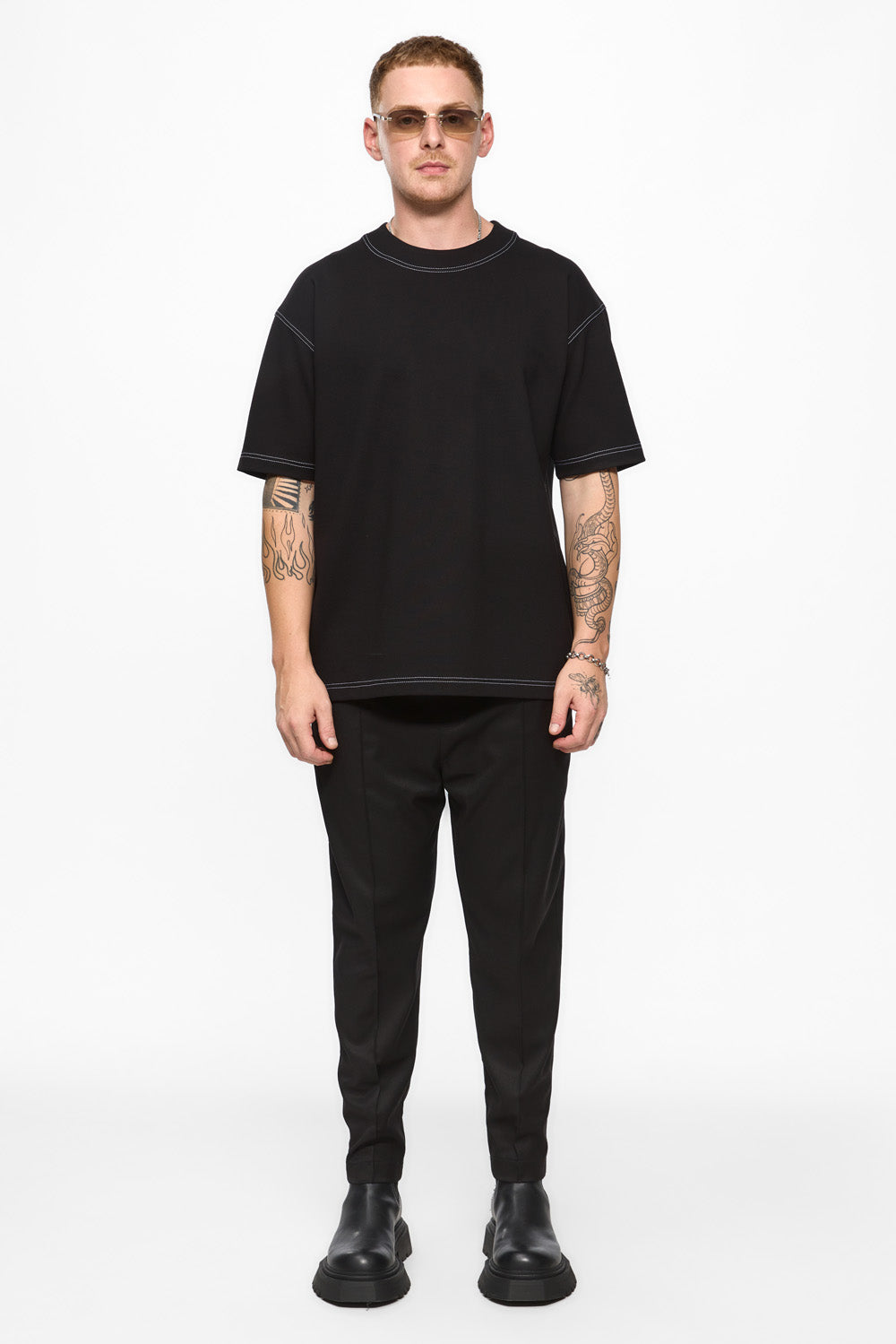 Khan Black T-shirt with decorative stitching