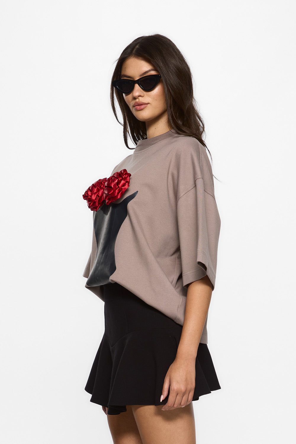 Belle with floral applique beige T-shirt W