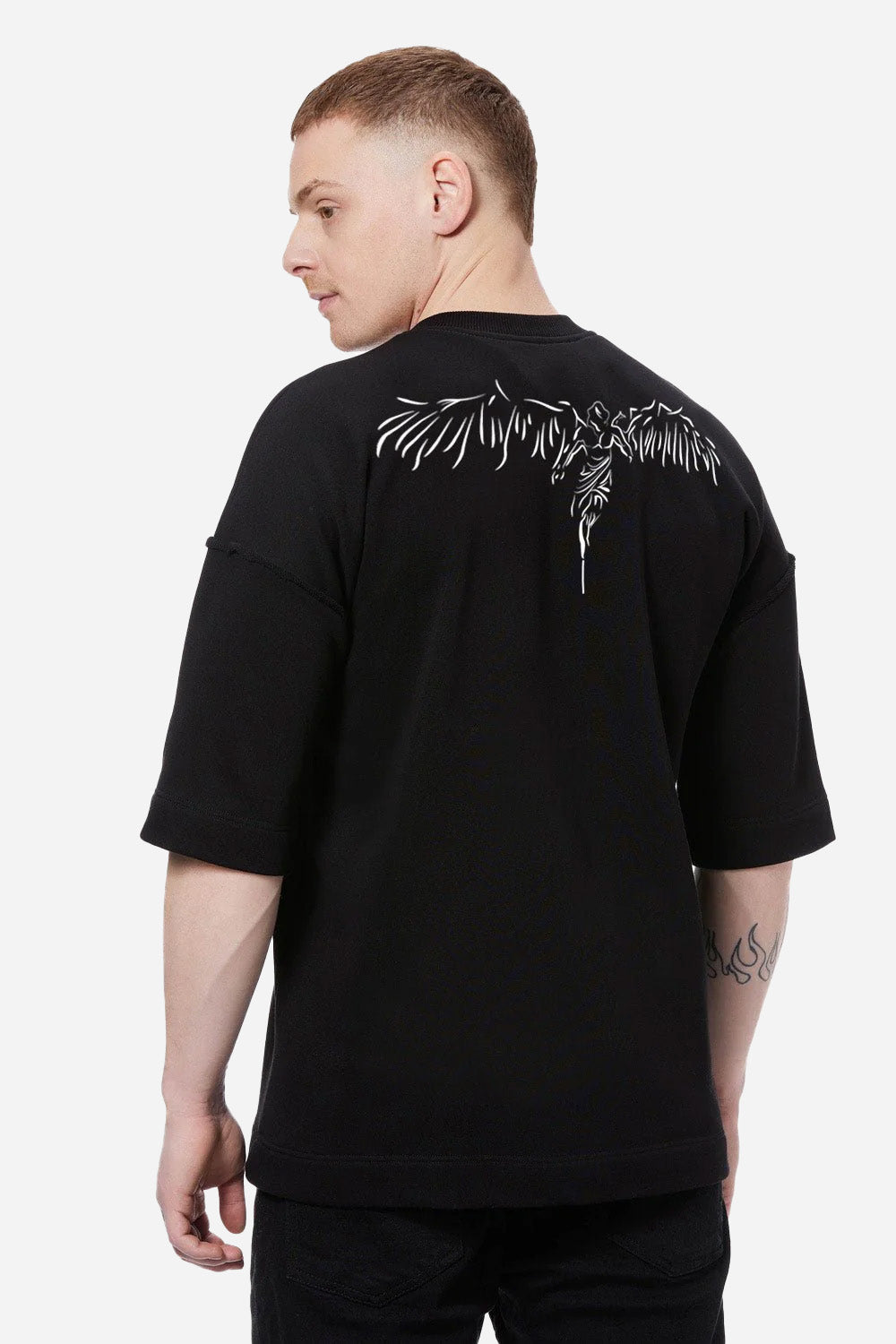 Tricou cu broderie Angel | Bărbați | Negru | Stil Modern & Elegant | Confort & Funcționalitate | Atelier Hamza