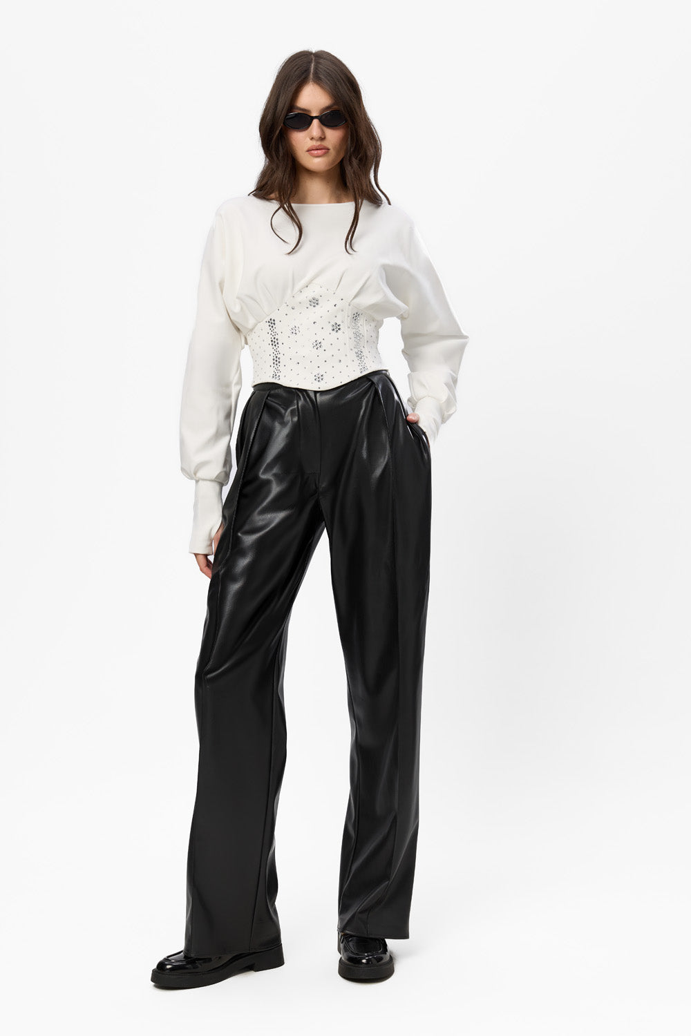 Czarna bluza z kapturem Karol z gorsetem