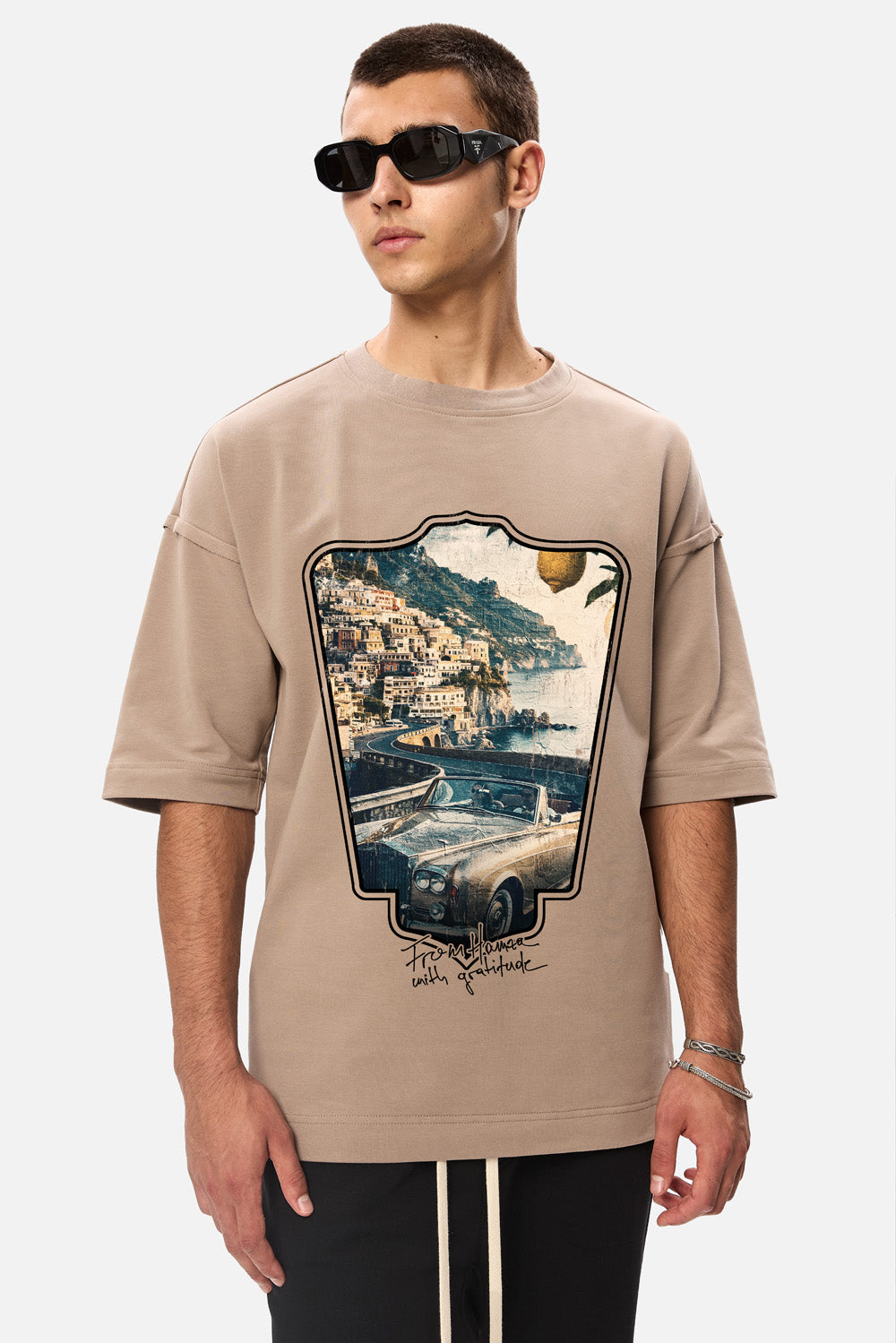 Tricou cu imprimeu Vacation | Bărbați | Bej | Stil Modern & Elegant | Confort & Funcționalitate | Atelier Hamza