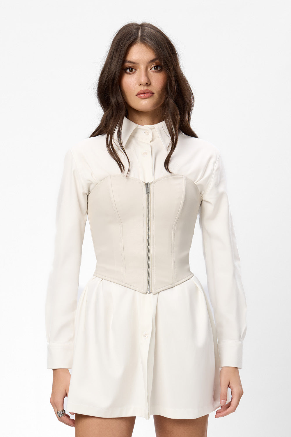 Czarna sukienka Lille z długimi rękawami