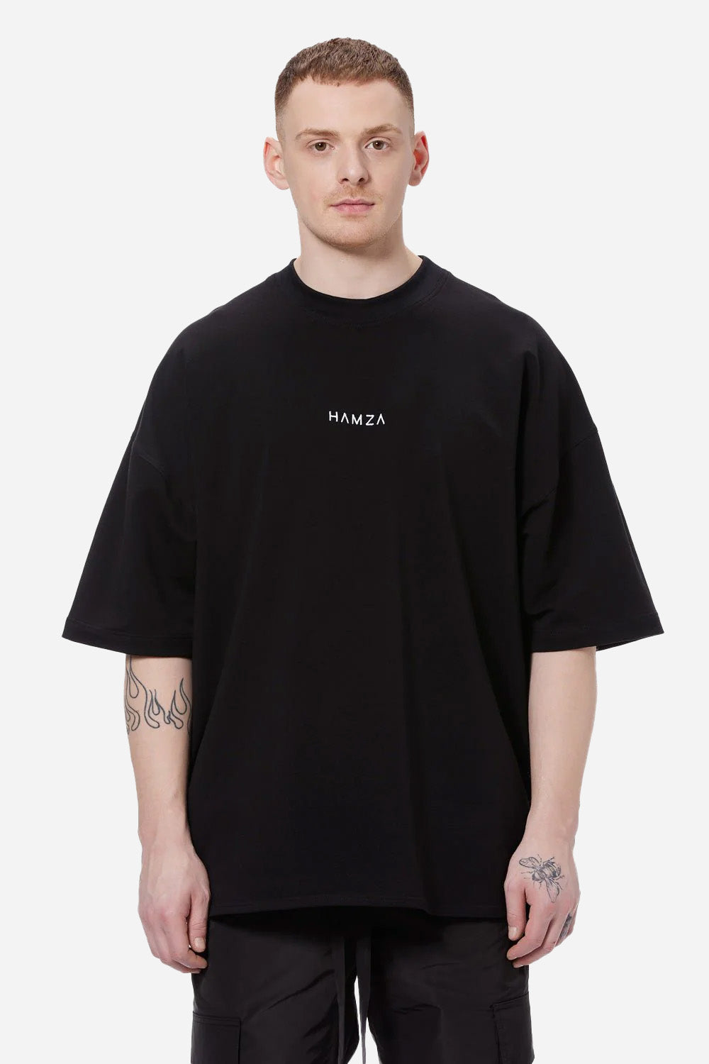 Tricou cu broderie oversized 3XL | Barbati | Negru | Stil Modern & Elegant | Confort & Funcționalitate | Atelier Hamza