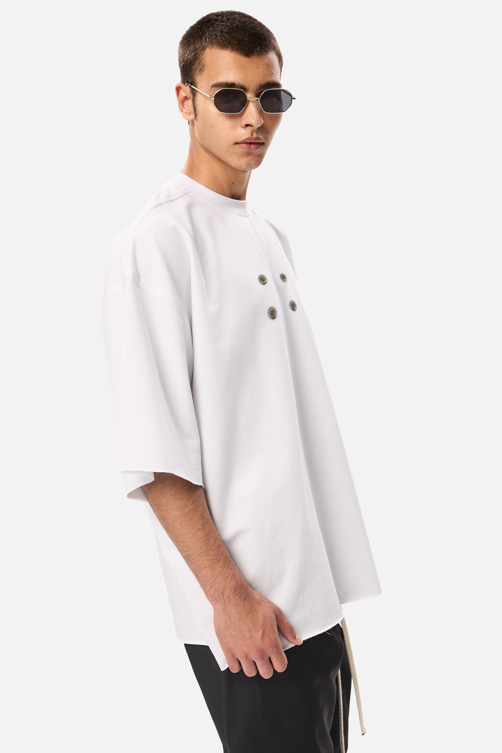 Tricou Oversized cu Ocheti | Bărbați | Alb | Stil Modern & Elegant | Confort & Funcționalitate | Atelier Hamza