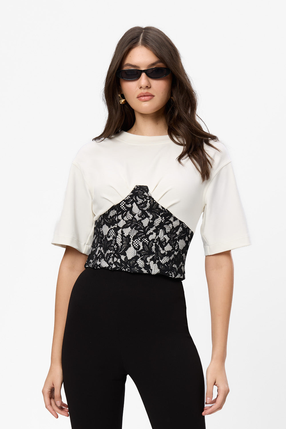 Beżowa koszulka La Perle z nadrukiem W