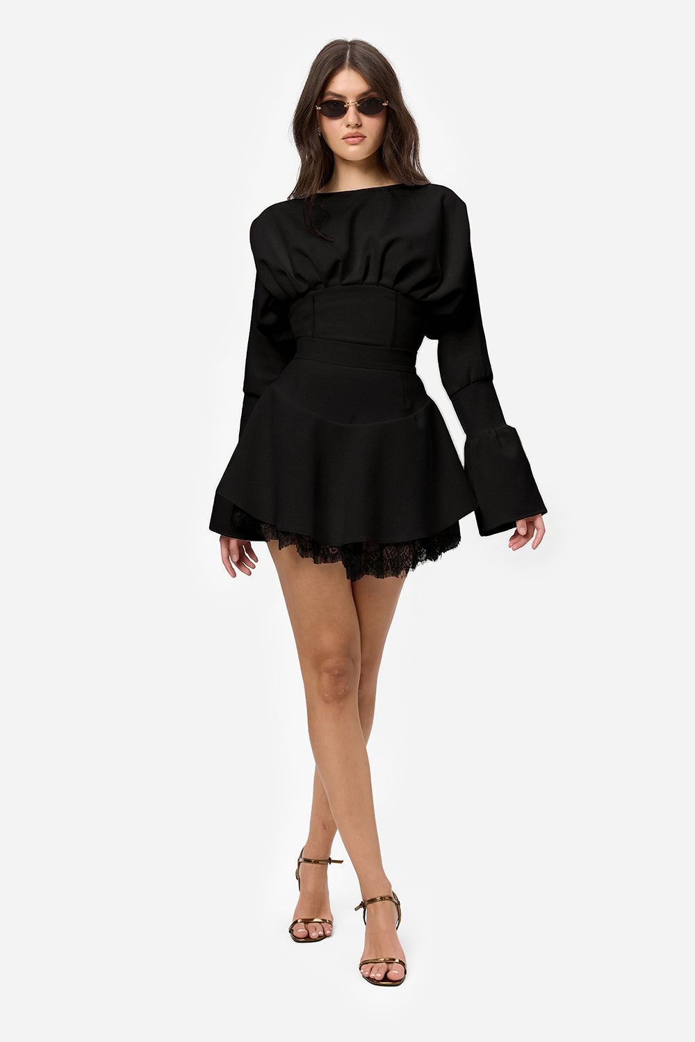 Czarna bluza z kapturem Karol z gorsetem