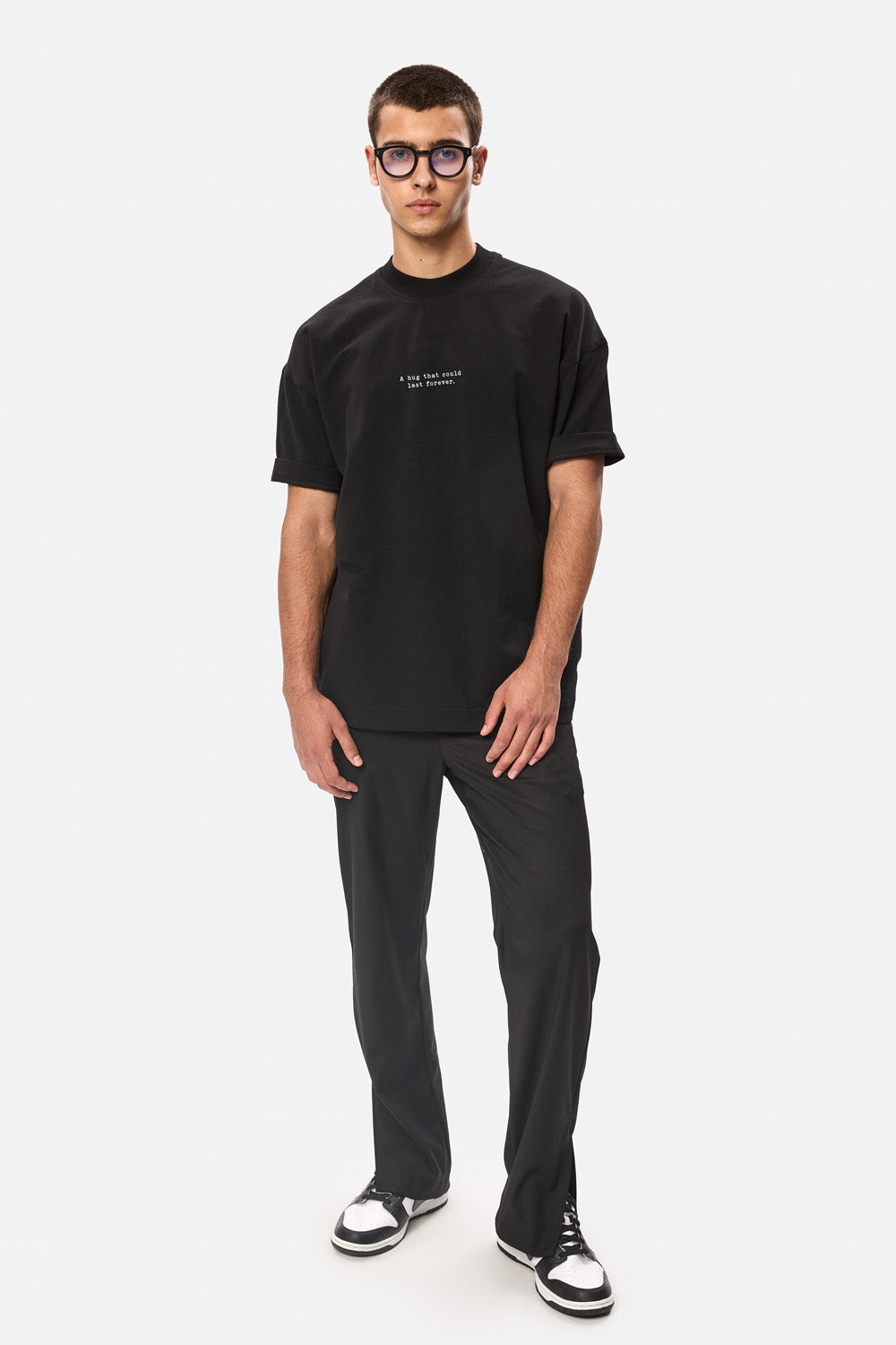 Tricou negru de barbati cu imprimeu Hug | Confort & Eleganță | Negru | Atelier Hamza