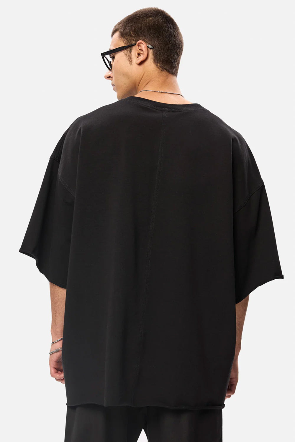 Tricou Oversized cu Ocheti | Bărbați | Negru | Stil Modern & Elegant | Confort & Funcționalitate | Atelier Hamza