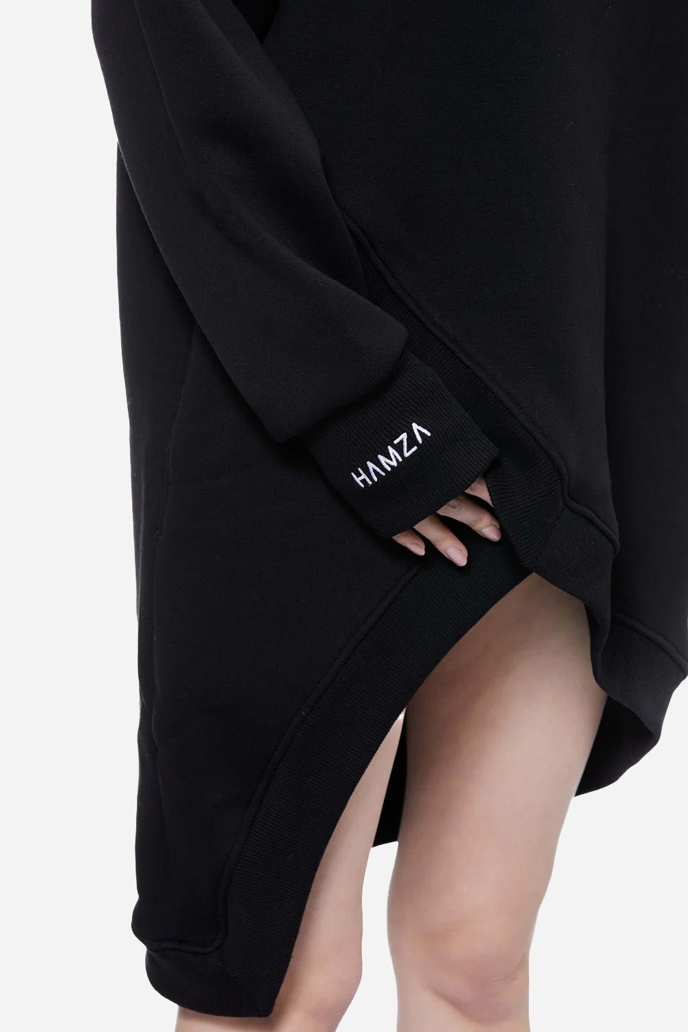 Hanorac cu broderie Japan 2.0 | Femei Dama| Negru | Stil Modern & Elegant | Confort & Funcționalitate | Atelier Hamza