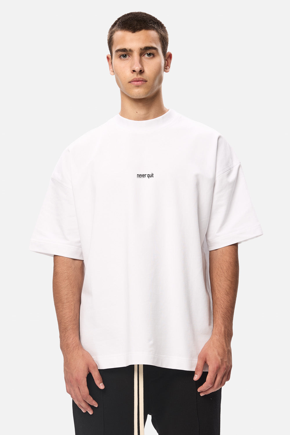 Tricou Alpha brodat | Confort & Eleganță | Alb | Atelier Hamza