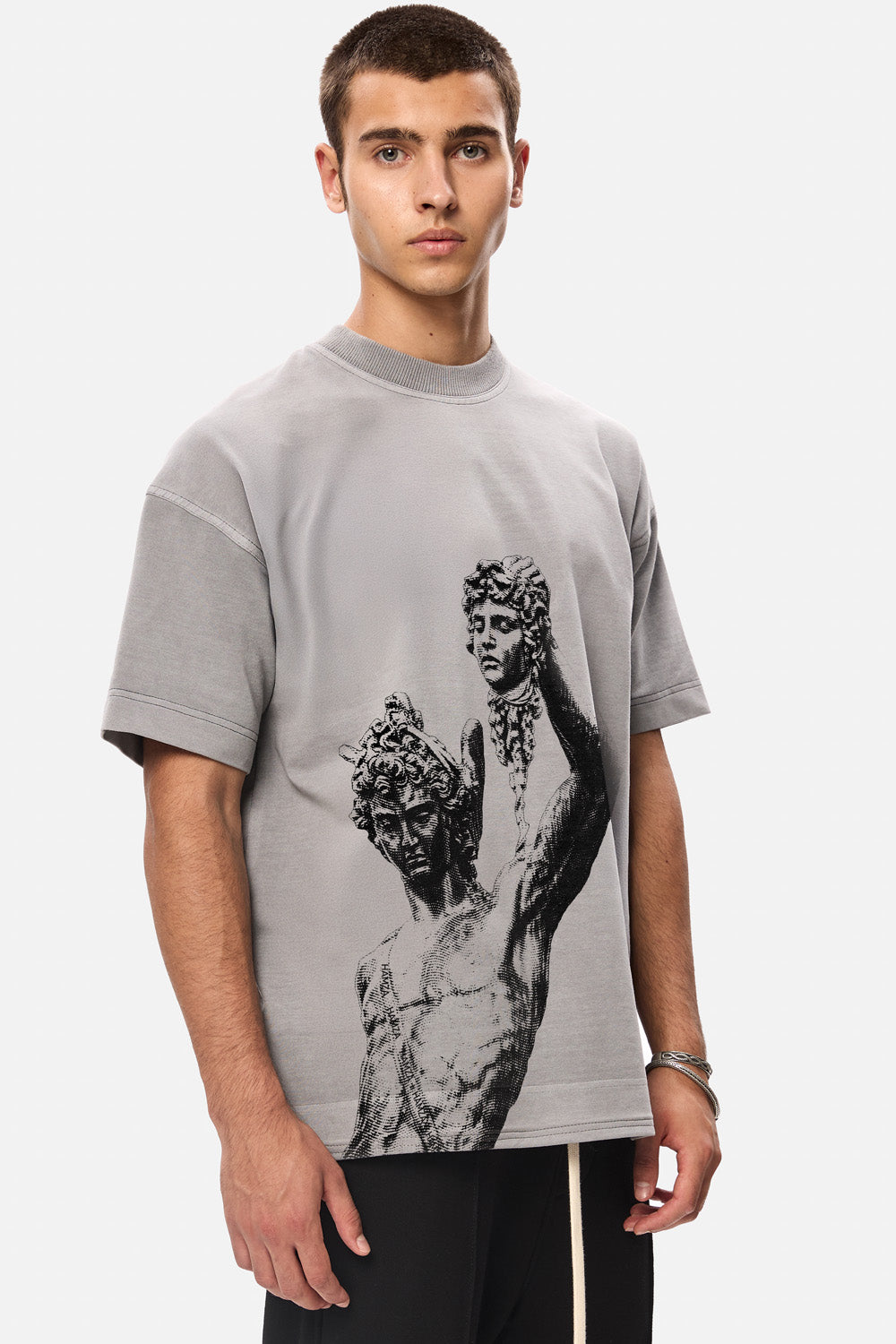 Tricou de barbati cu imprimeu Perseus | Confort & Eleganță | Gri | Atelier Hamza