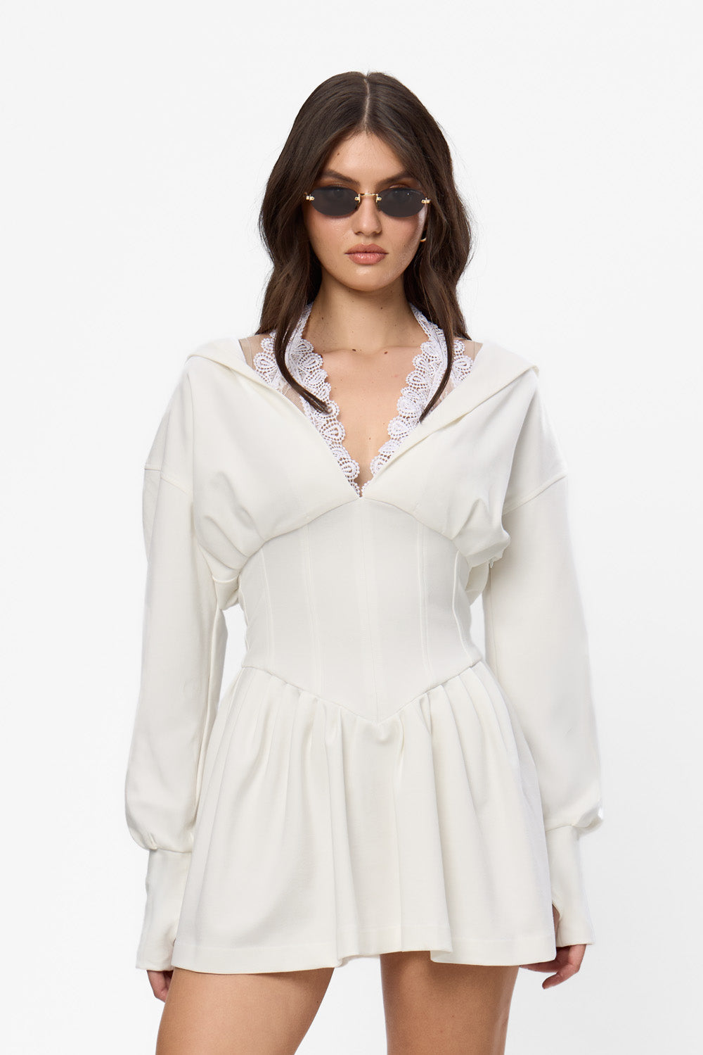 Czarna bluza z kapturem Karol z gorsetem