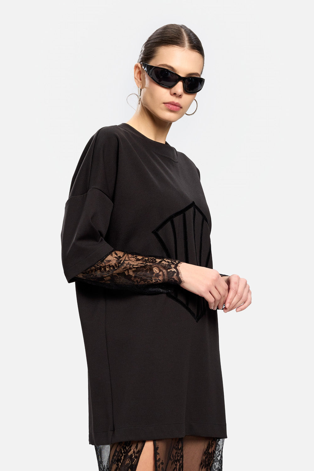 Rochie Venice cu fustă și mâneci din dantelă| Femei | Negru | Stil Modern & Elegant | Confort & Funcționalitate | Atelier Hamza
