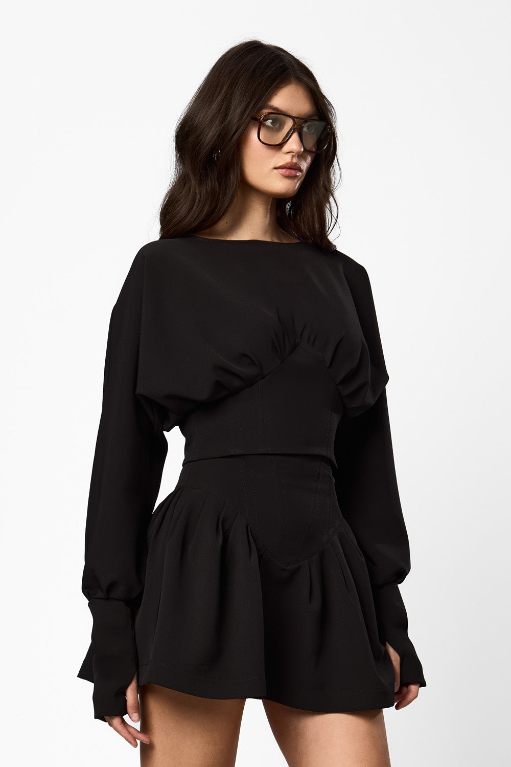 Czarna bluza z kapturem Karol z gorsetem