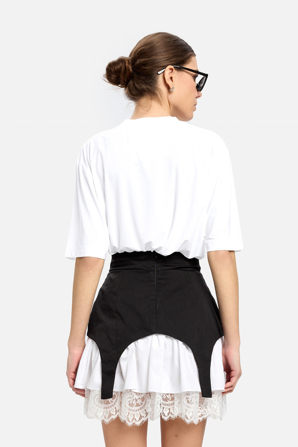 Fustă Black Swan cu bretele tip jartieră| Femei | Negru | Stil Modern & Elegant | Confort & Funcționalitate | Atelier Hamza