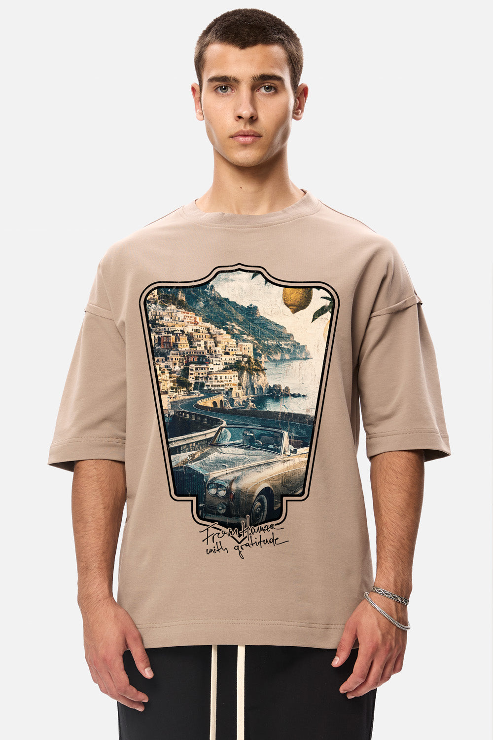 Tricou cu imprimeu Vacation | Bărbați | Bej | Stil Modern & Elegant | Confort & Funcționalitate | Atelier Hamza