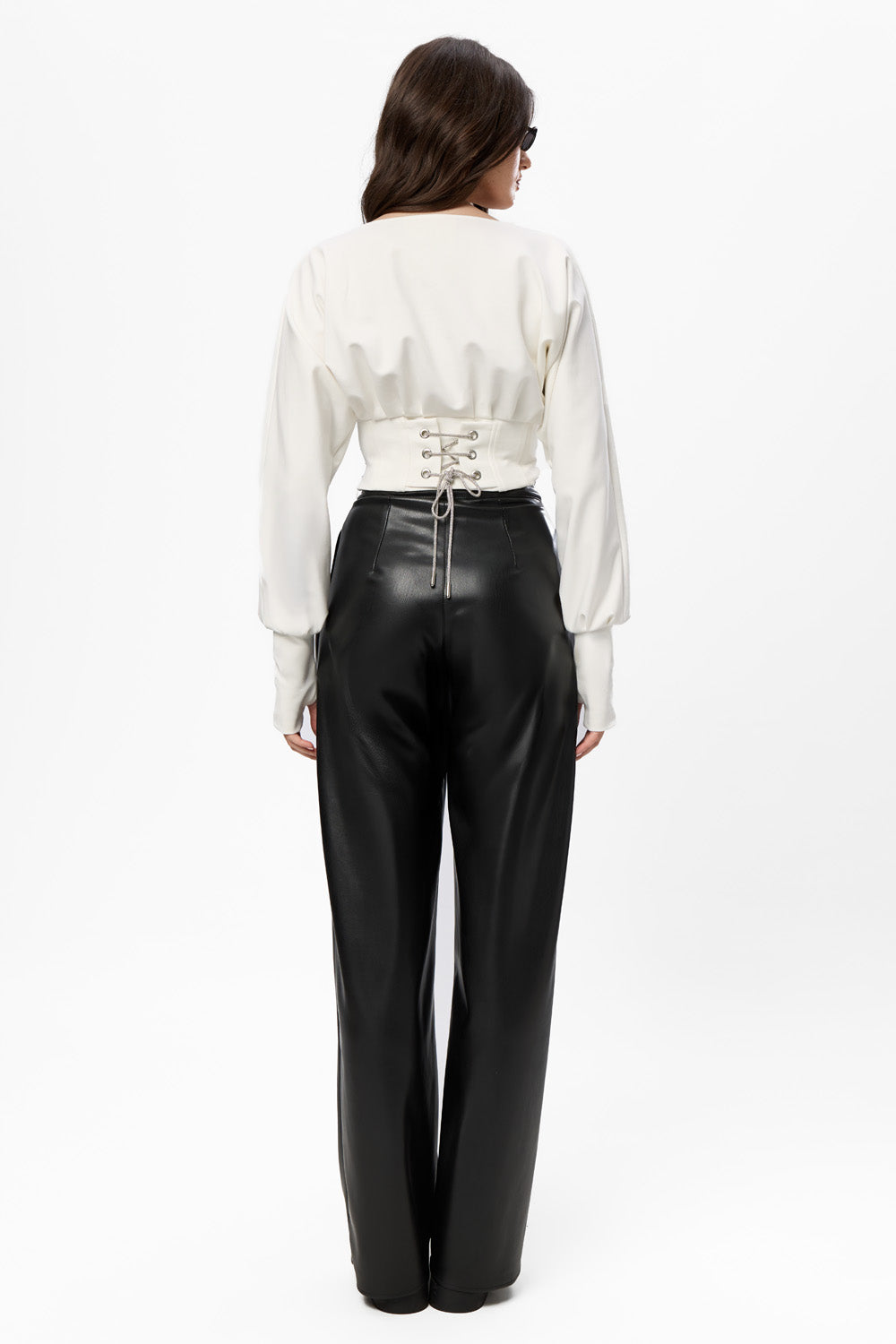 Czarna bluza z kapturem Karol z gorsetem