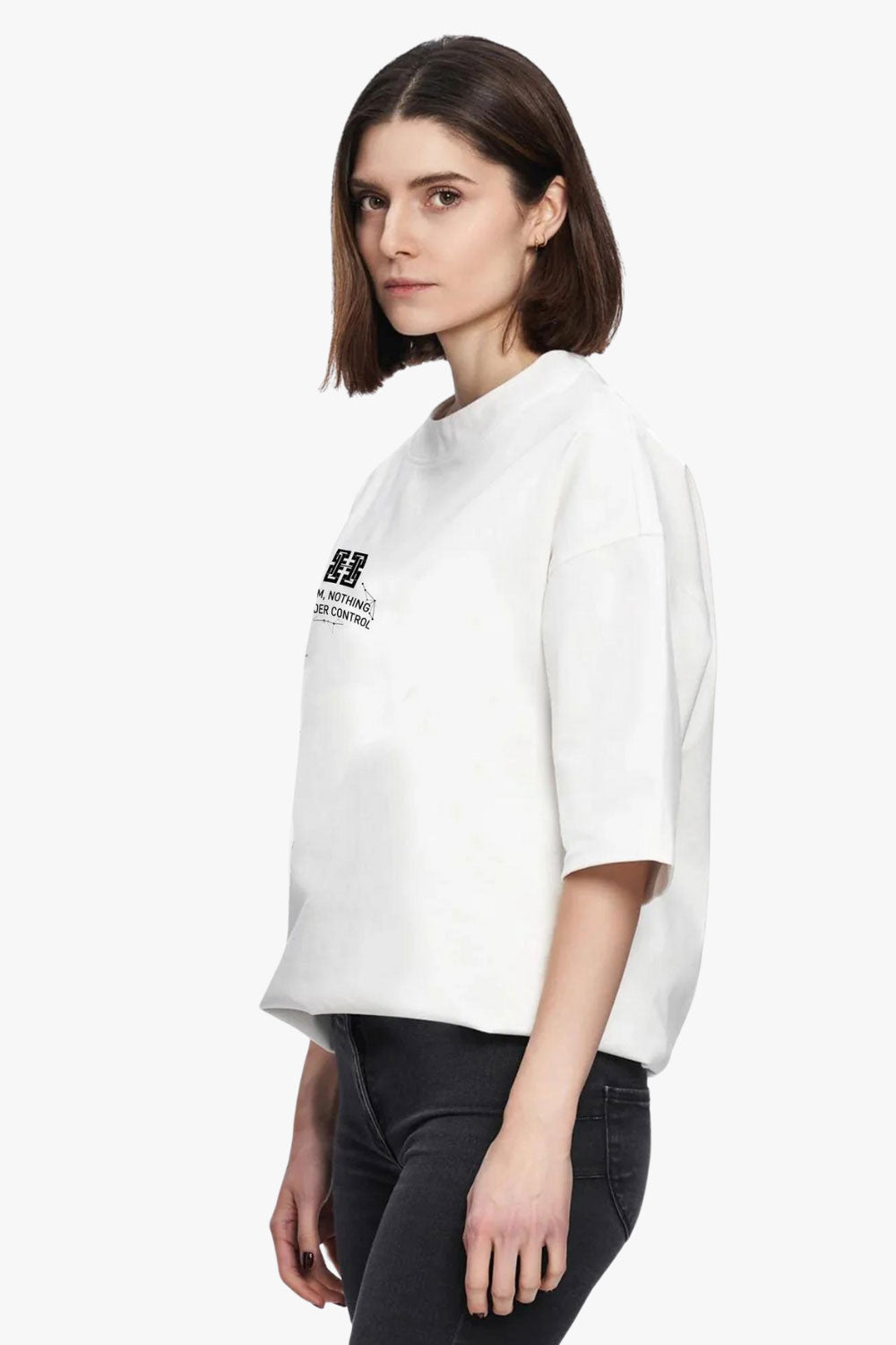 Tricou damă, alb-bej, imprimeu Amore, bumbac premium, croială oversized, detalii elegante (mâneci căzute).