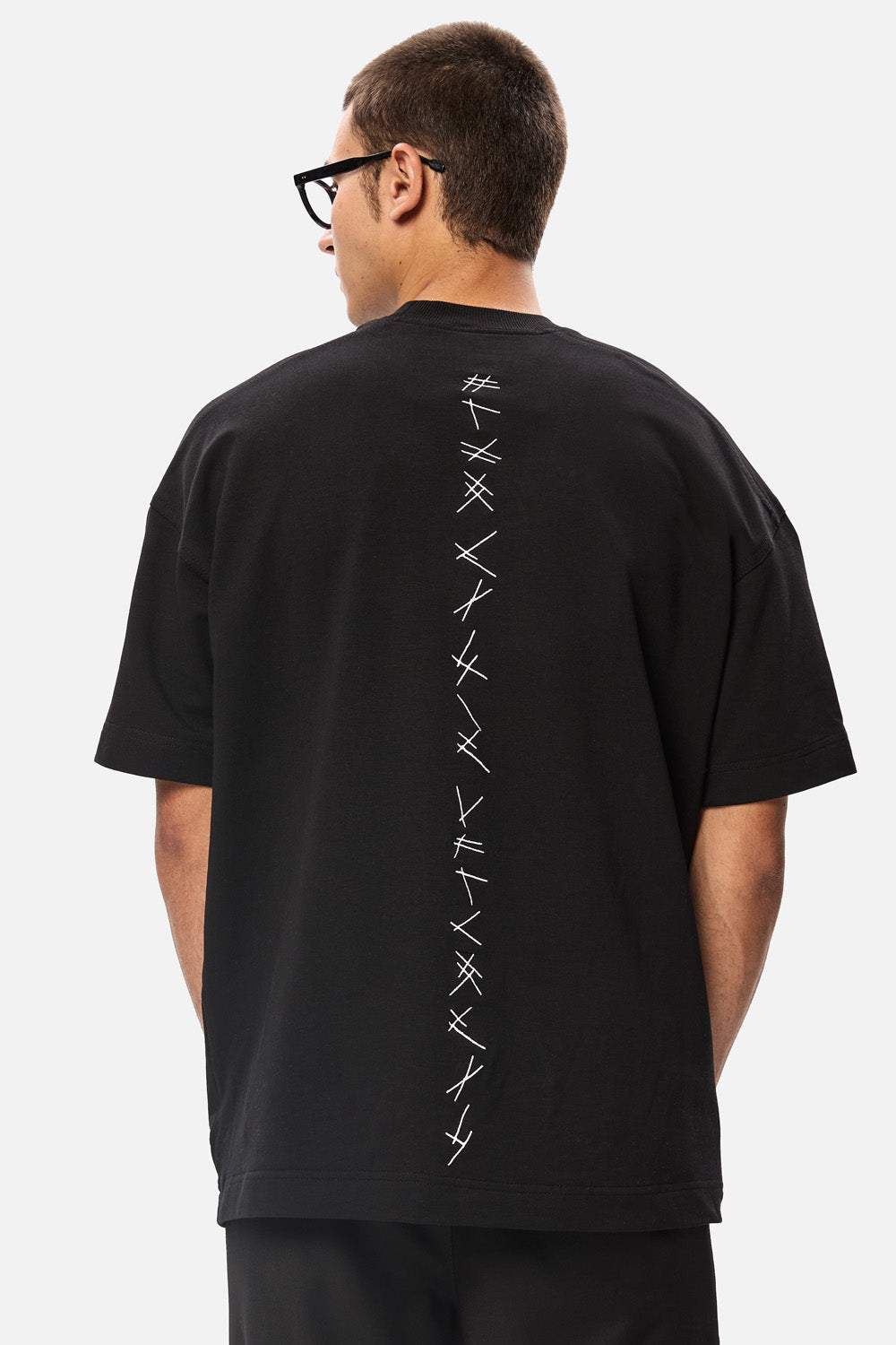 Tricou Akira brodat | Confort & Eleganță | Negru | Atelier Hamza