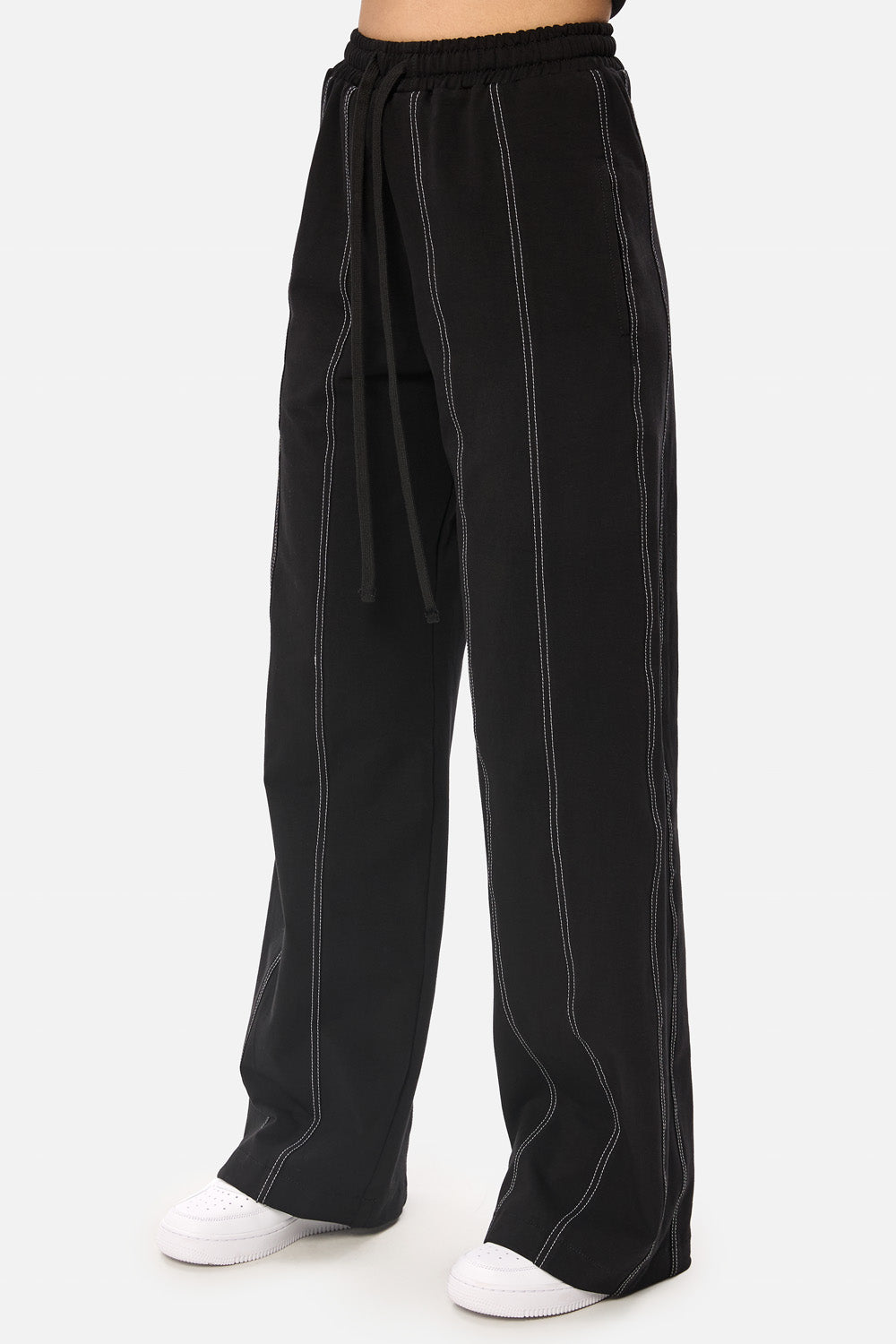 Pantaloni evazati Skipper II | Femei / Dama | Negru | Stil Modern & Elegant | Confort & Funcționalitate | Atelier Hamza