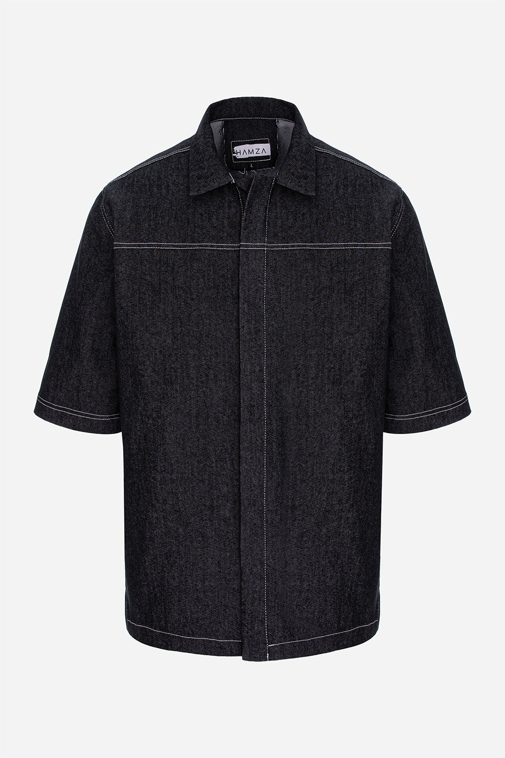 Cămașă bărbătească din denim negru, manechin invizibil, vedere din față cu capse