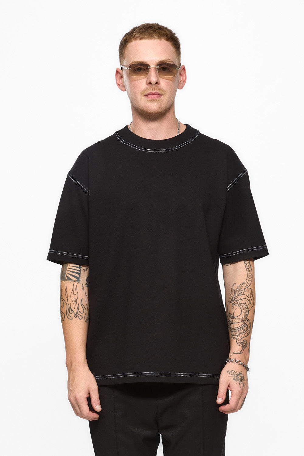 Khan Black T-shirt with decorative stitching