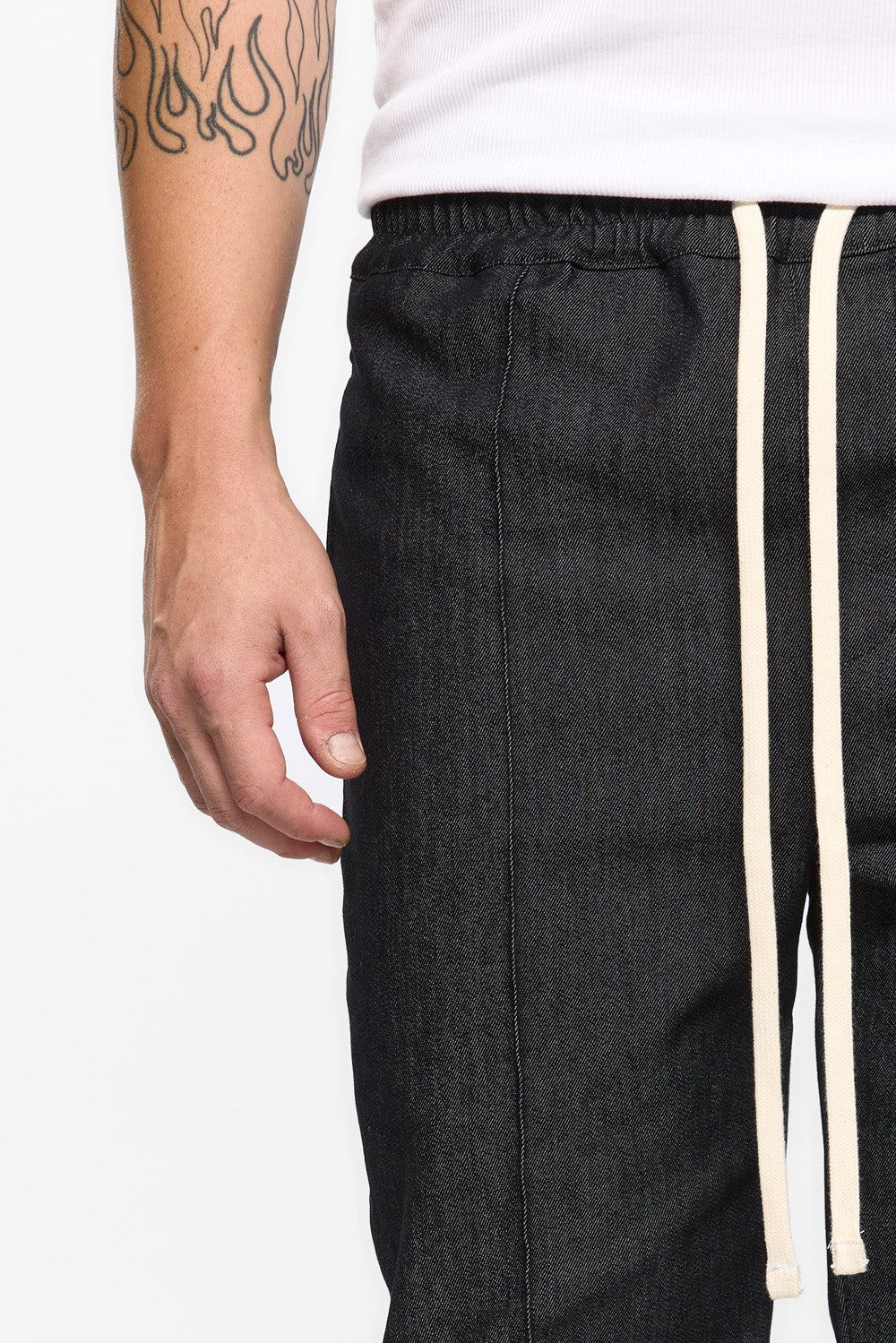 Six denim pants