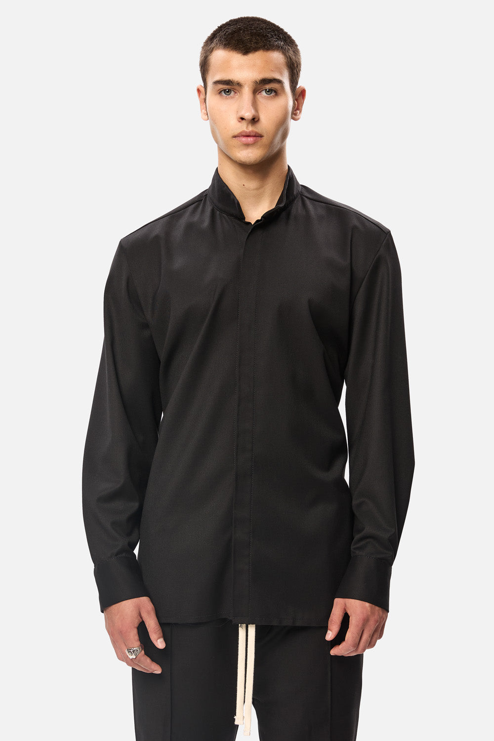 Camasa Thom Neagra | Bărbați | Negru | Stil Modern & Elegant | Confort & Funcționalitate | Atelier Hamza 