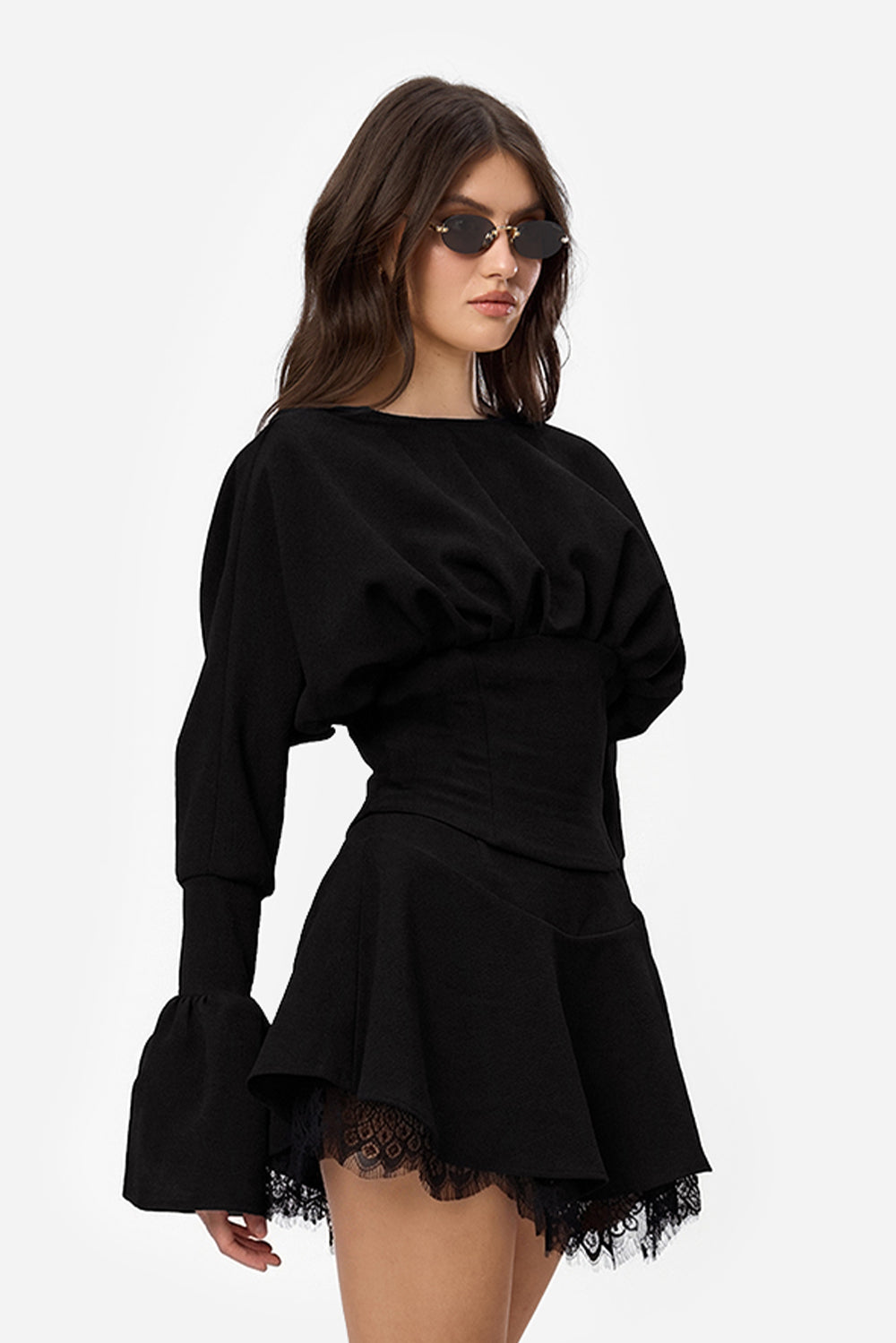 Czarna bluza z kapturem Karol z gorsetem