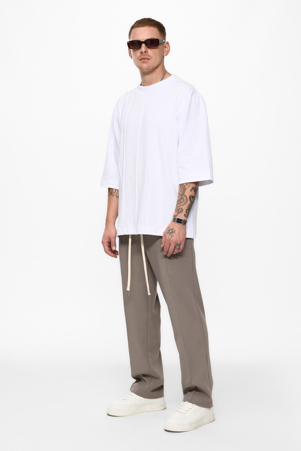 White T-shirt with stitches 247