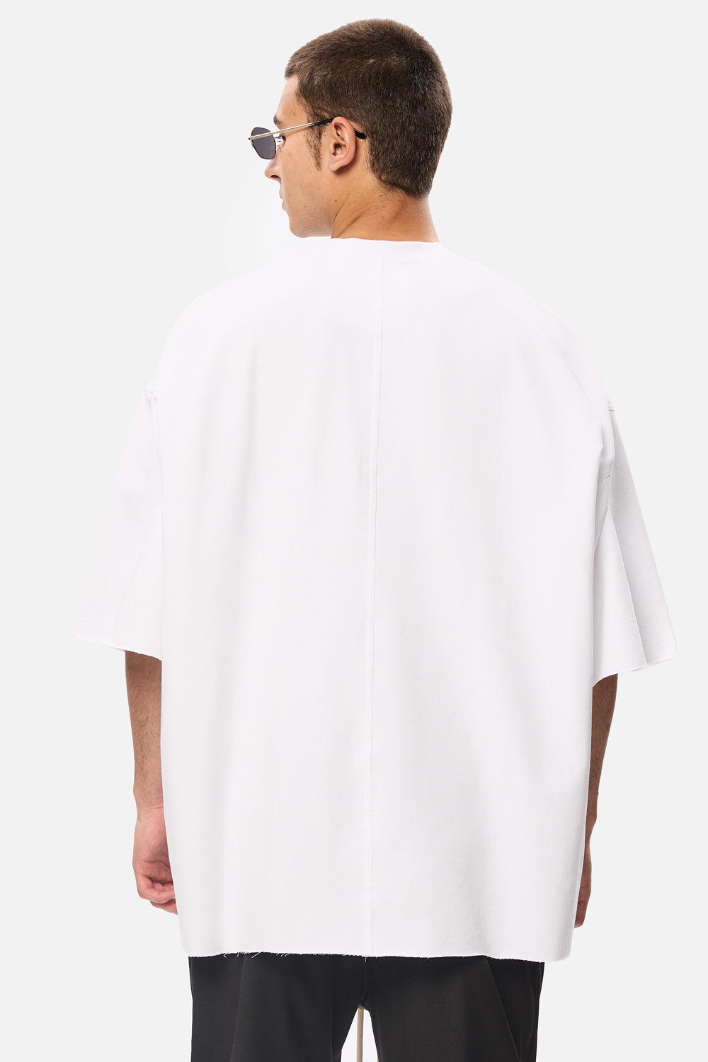 Tricou Oversized cu Ocheti | Bărbați | Alb | Stil Modern & Elegant | Confort & Funcționalitate | Atelier Hamza