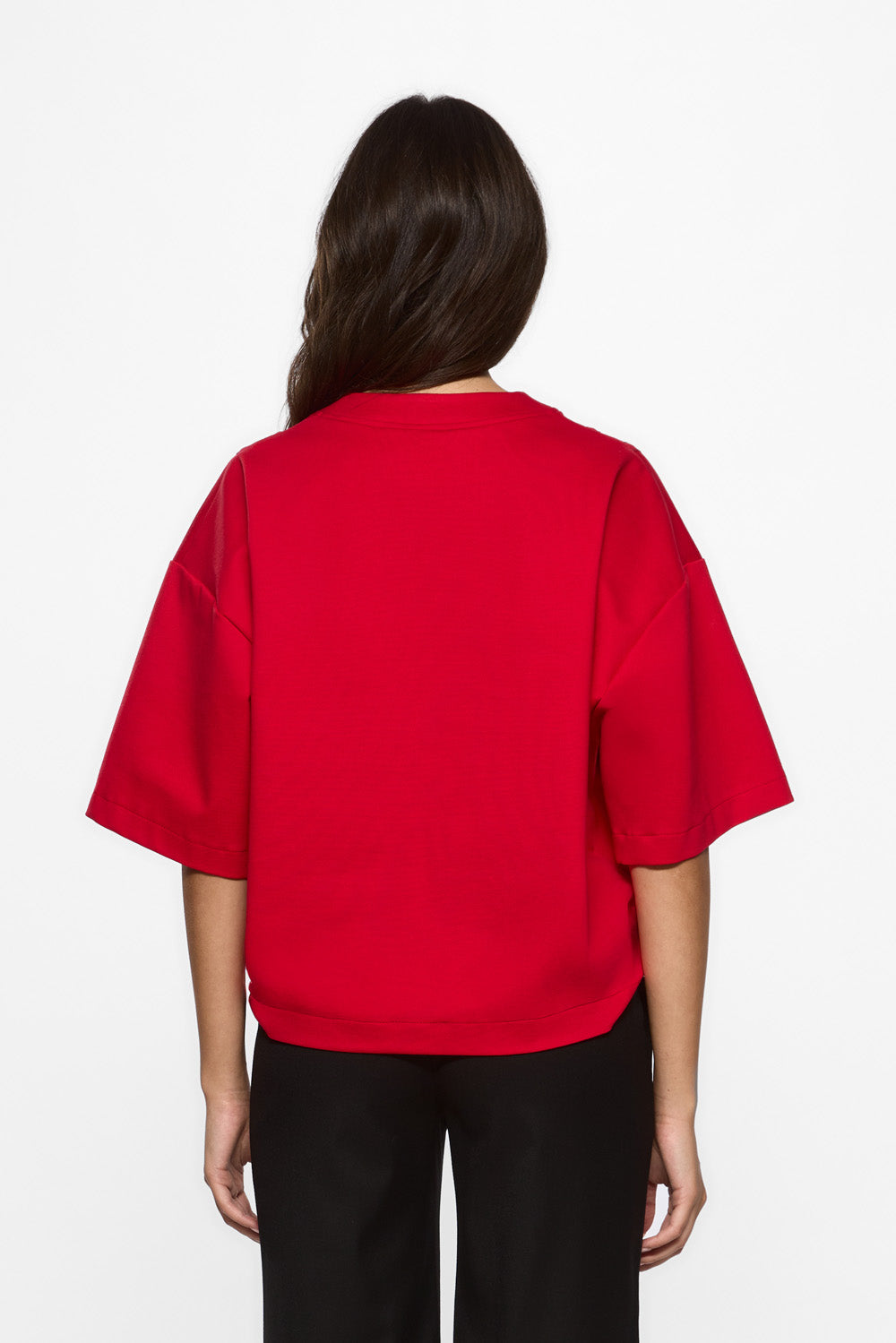 Karo T-shirt | Women | Red | Modern and elegant style | Comfort and functionality | Atelier Hamza