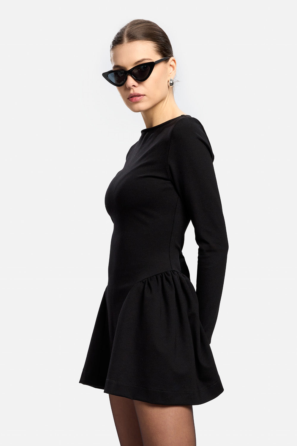 Lille black dress with long sleeves