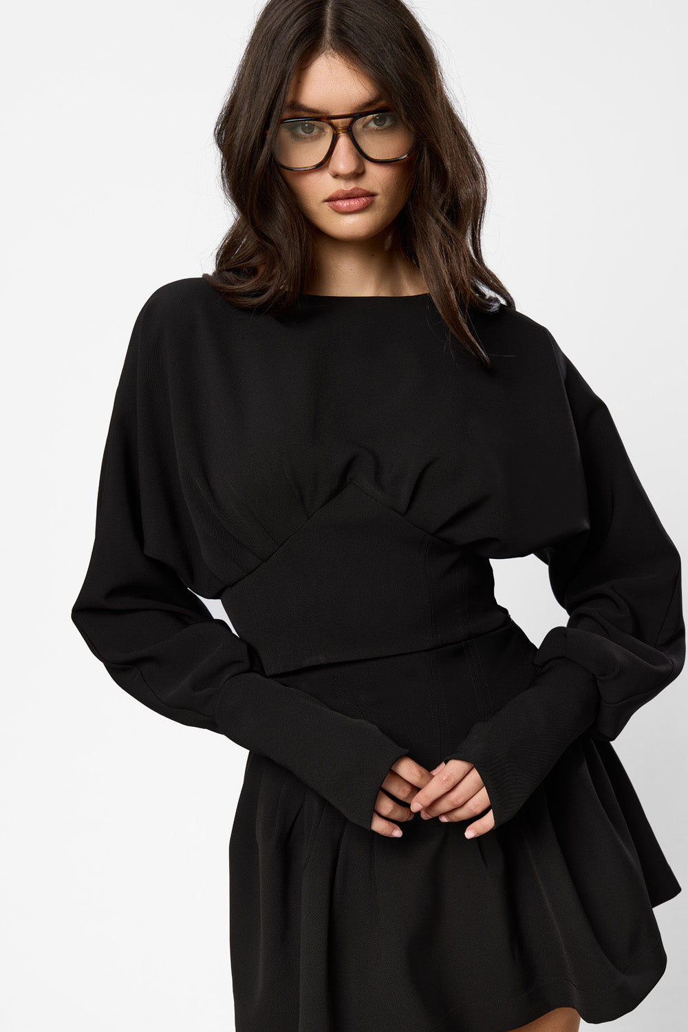 Czarna bluza z kapturem Karol z gorsetem