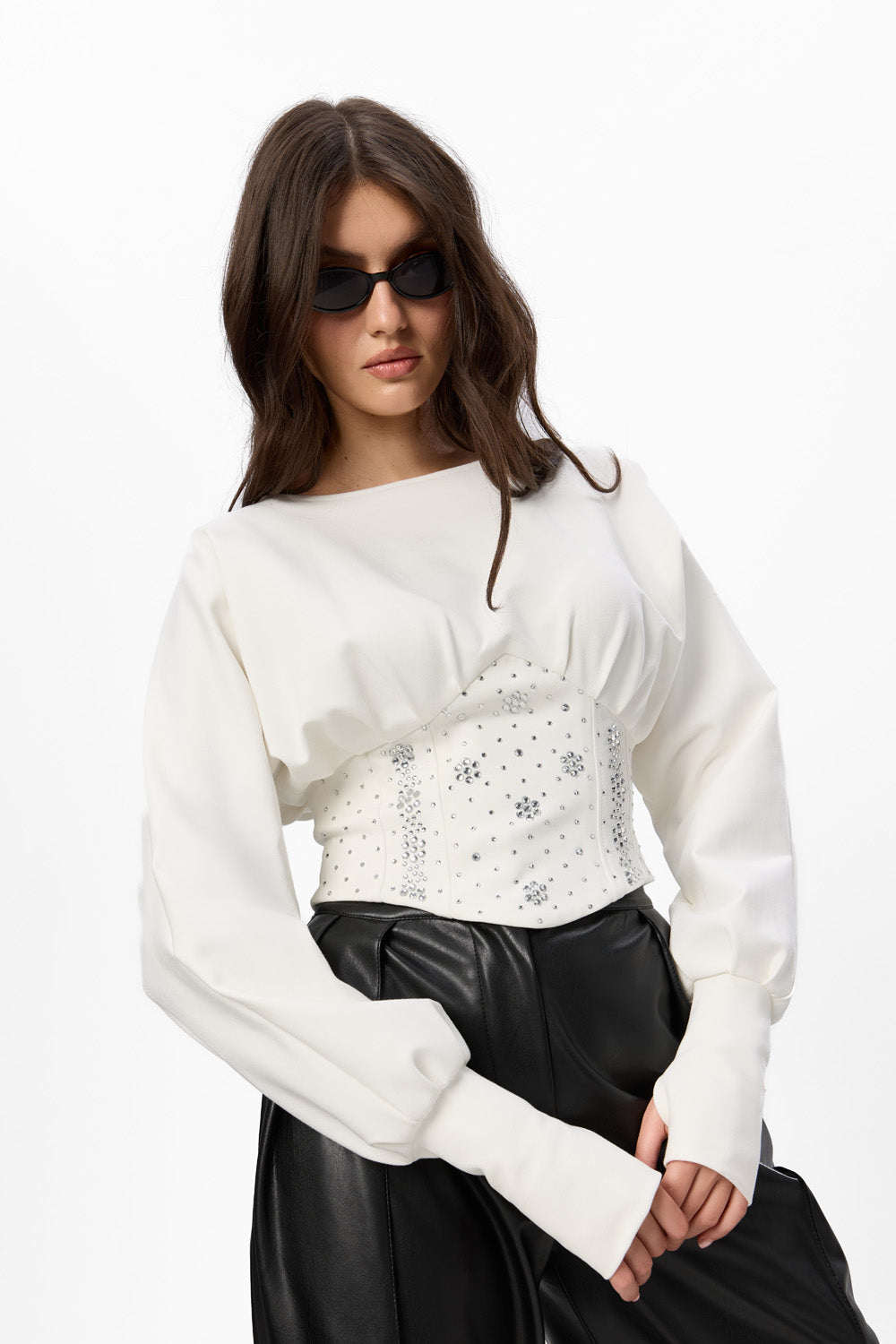 Czarna bluza z kapturem Karol z gorsetem