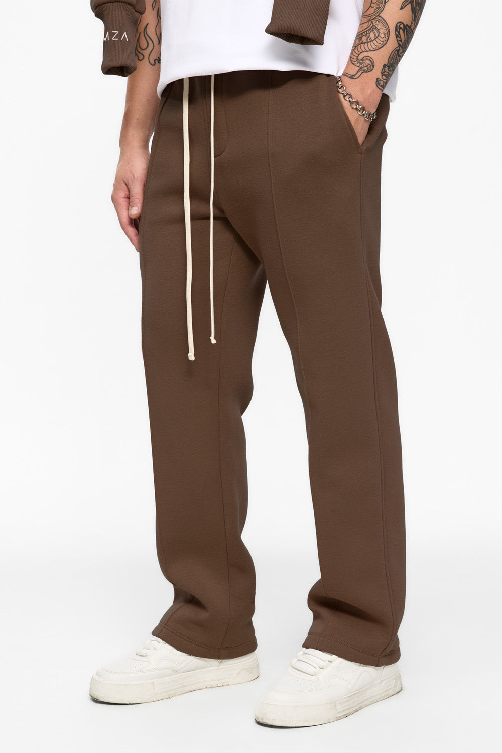 247 fleece Brown sweatpants with decorative stitching