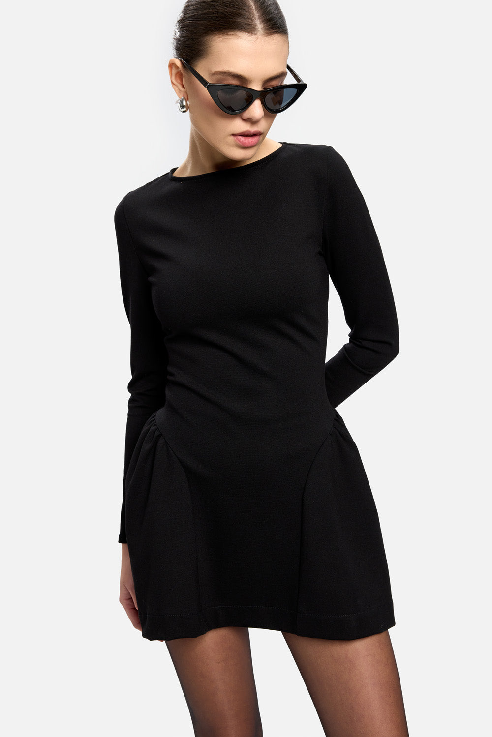 Lille black dress with long sleeves