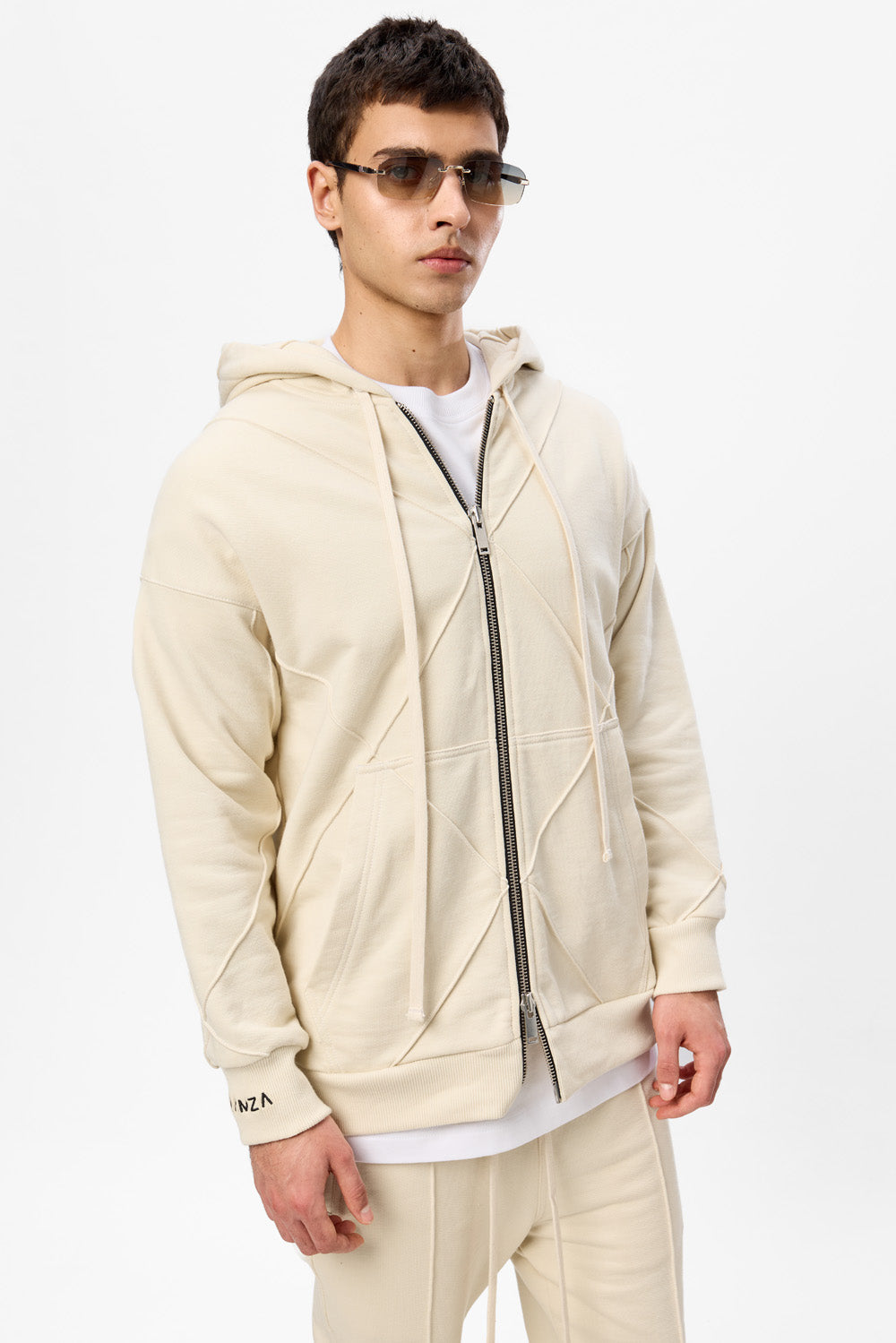 Czarna bluza z kapturem Crudo z niedokończonymi krawędziami