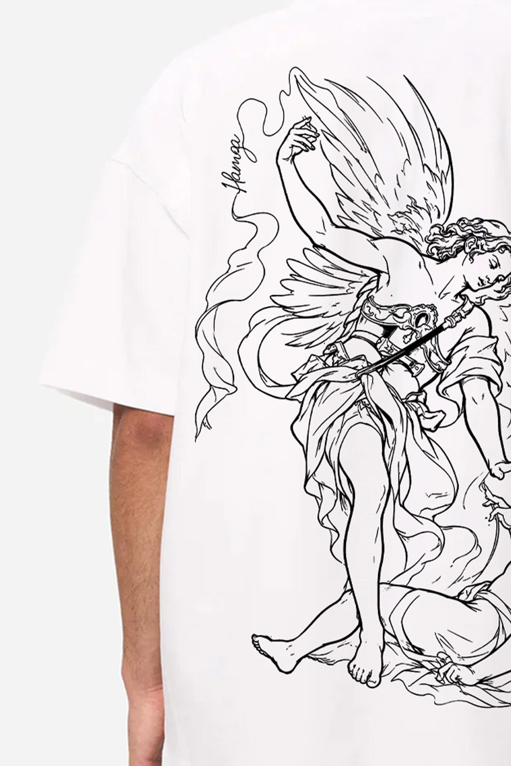 Prim-plan al imprimeului artistic de pe spatele tricoului alb Line Art pentru bărbați