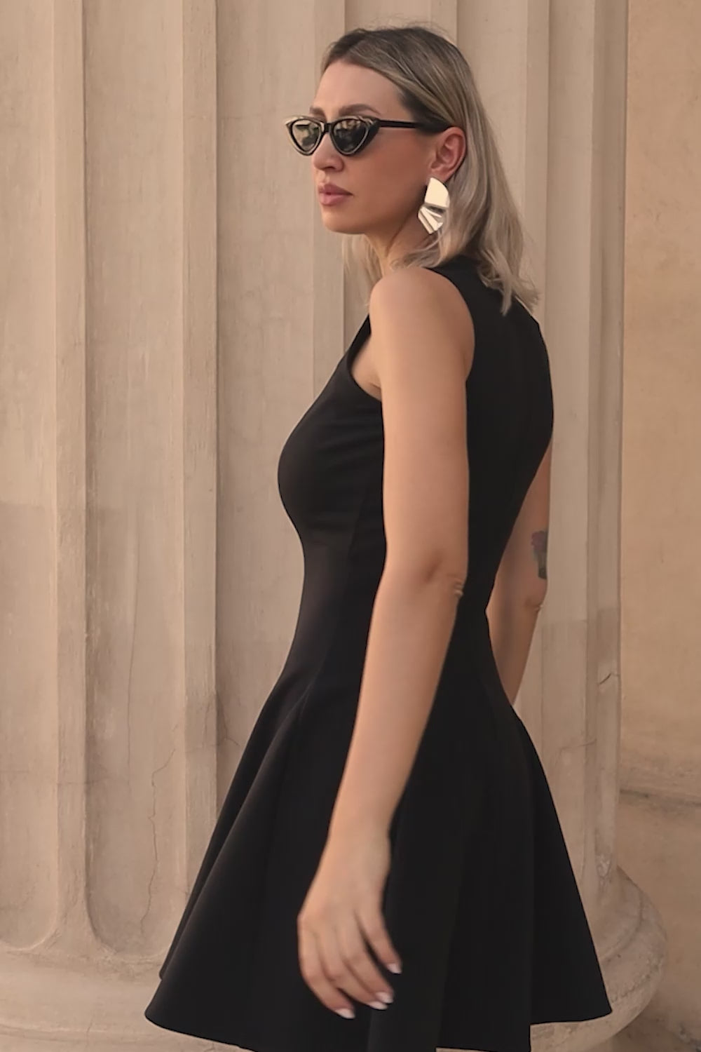 
Rochie  fără mâneci Monaco | Femei | Negru | Stil Modern & Elegant | Confort & Funcționalitate | Atelier Hamza